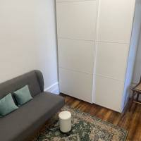 pt-office-open-tue-thu-sat-sun-vibrant-and-warm--union-square-manhattan