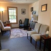 fitchburg-furnished-therapist-office-in-two-suite-unit