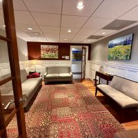 beautiful-therapy-office-with-established-docs--mclean-mclean