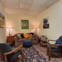 teaneck-furnished-office-waiting-room-weekends-utilities