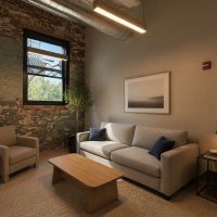 dreamy-window-office-for-therapy-or-couseling-fulton-market-chicago