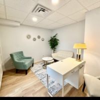 large-merrick-office-with-private-waiting-room-merrick-merrick